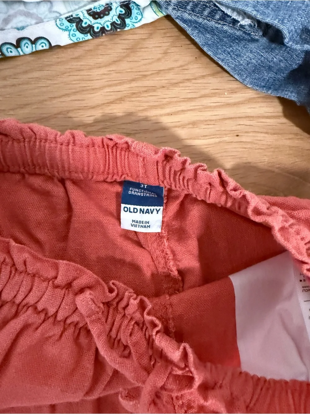 GAP/Old Navy  Girls 3 years Coral/Navy Floral, Denim Shorts Pack of 5